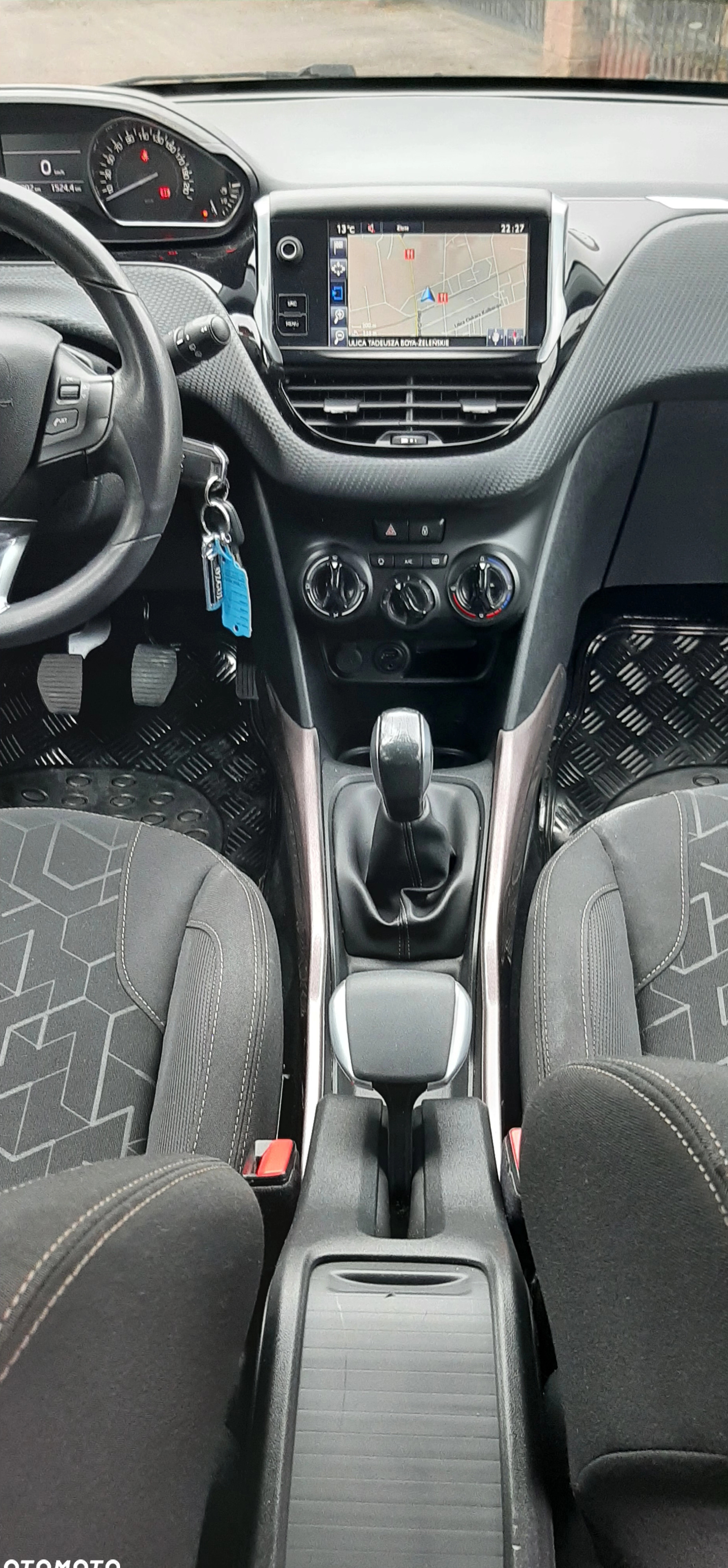 Peugeot 2008 cena 33999 przebieg: 193000, rok produkcji 2015 z Wyśmierzyce małe 301
